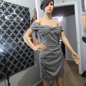 ZAra Basic Black and white dress size L